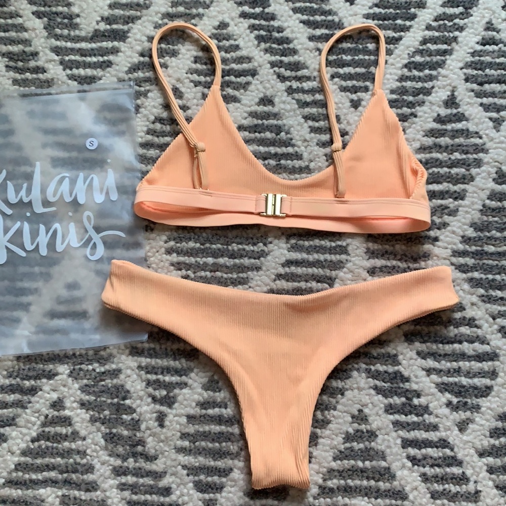 Kulani Kinis Bikini - Picture 5 of 5